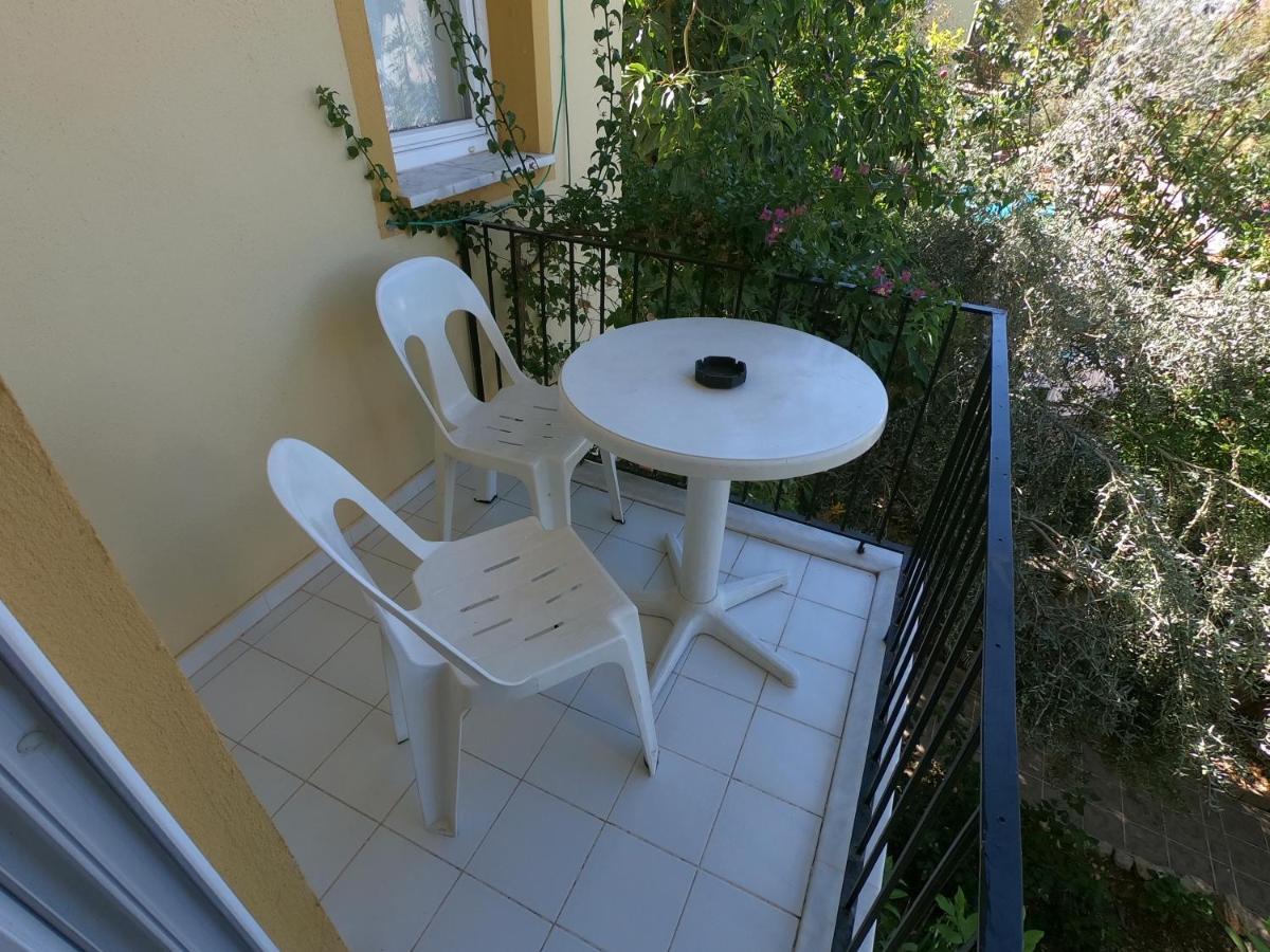 Sarihan Apart Otel Öludeniz Exteriör bild
